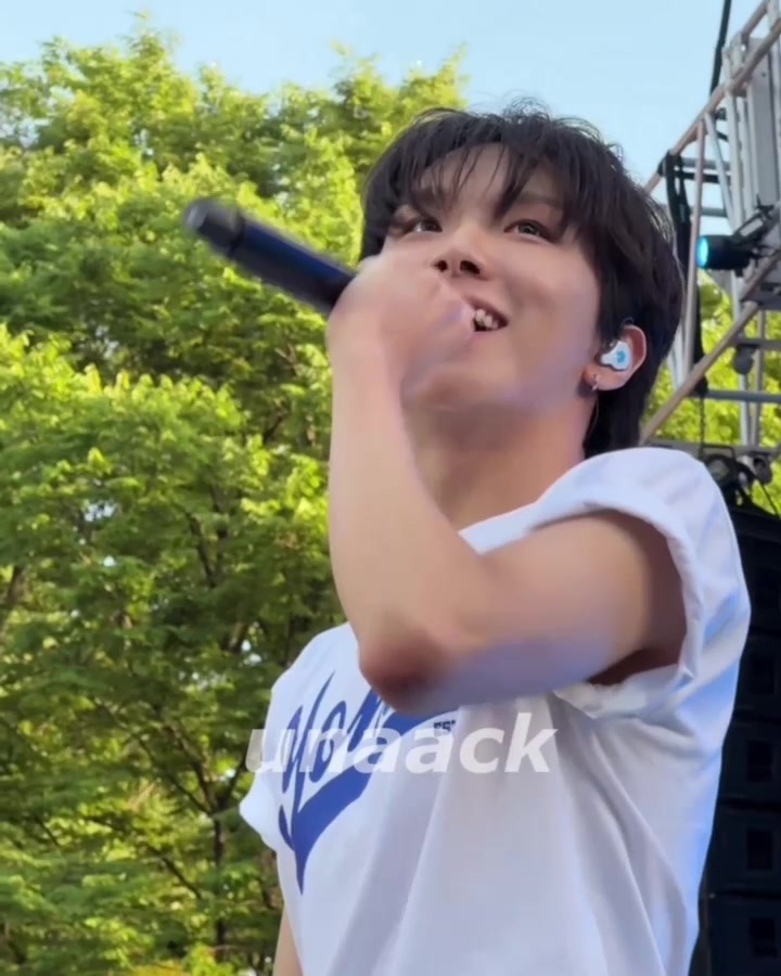 @☆ bnd on top ☆