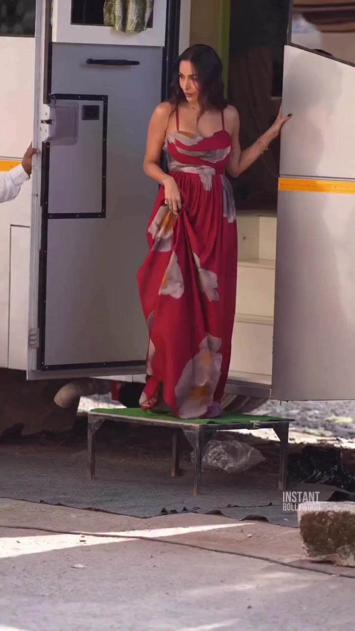 @Bollywood_Stars