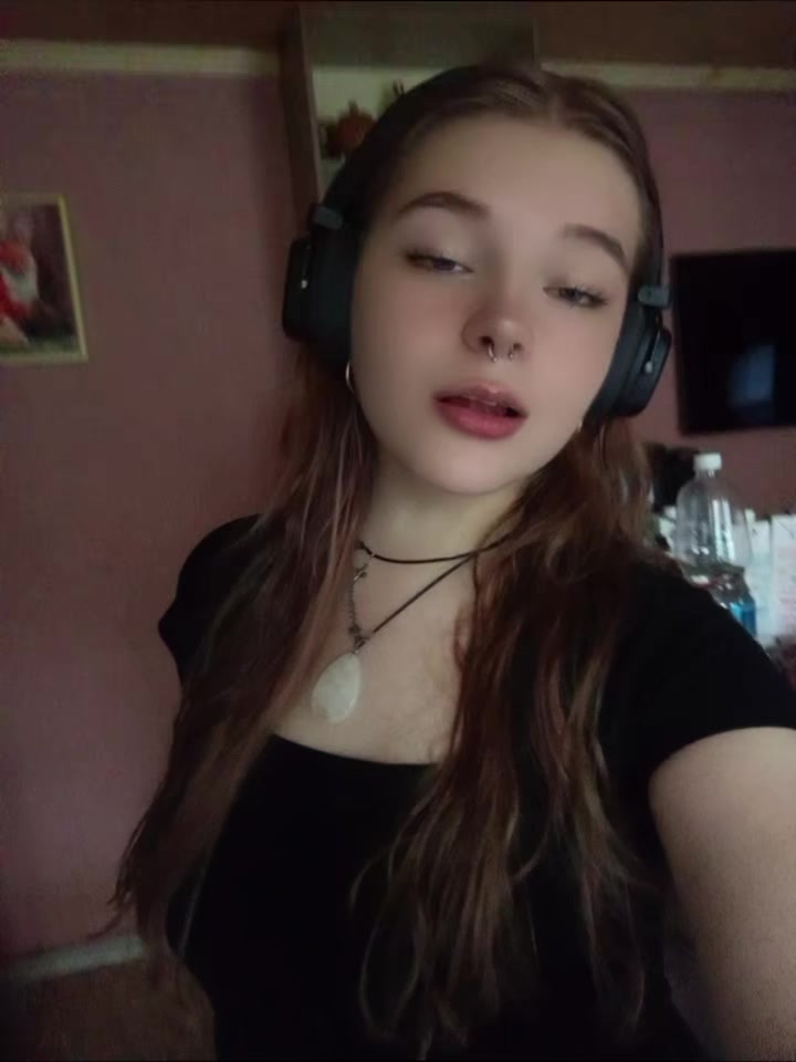 @🦊