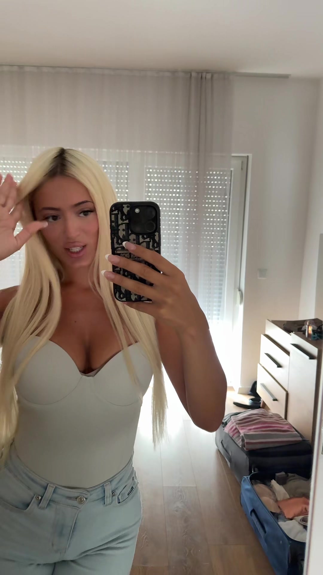 @elijonakurti