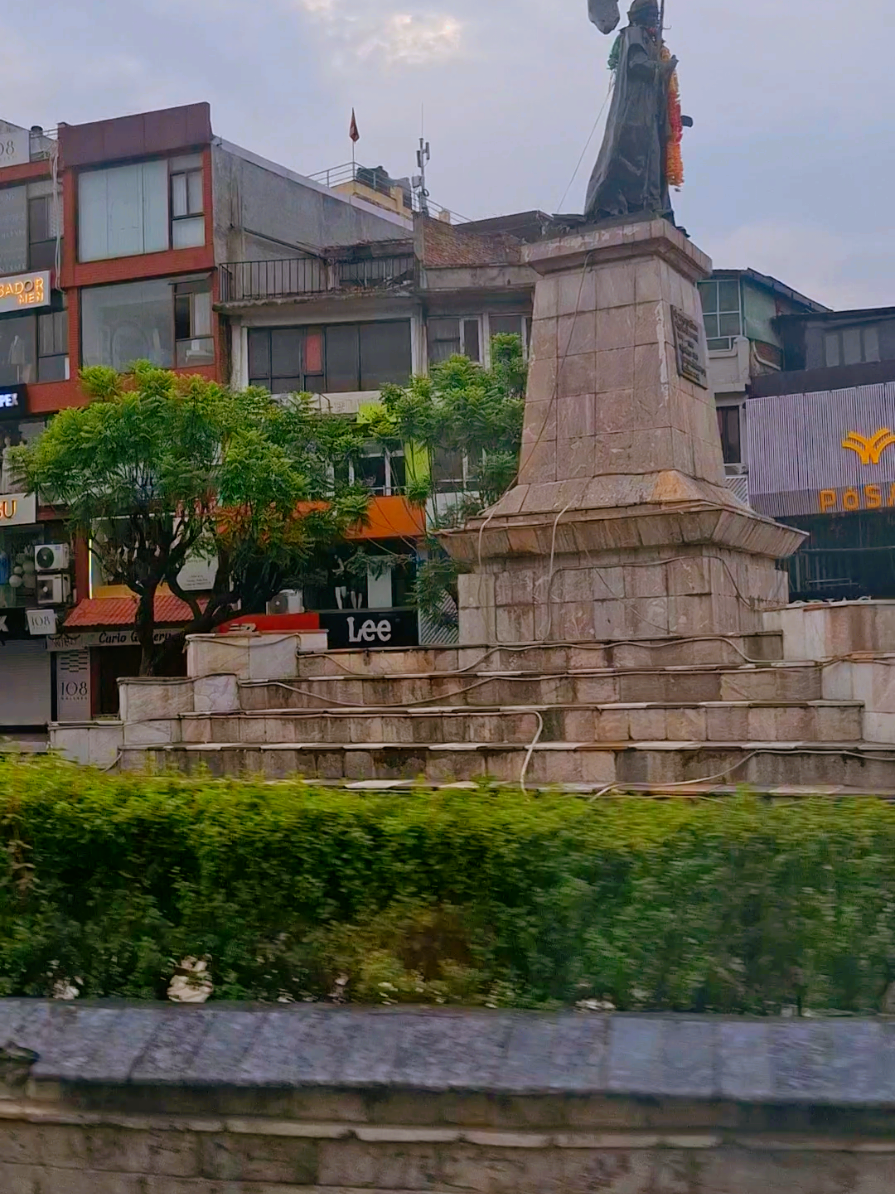 @उमा बिडारी 💕