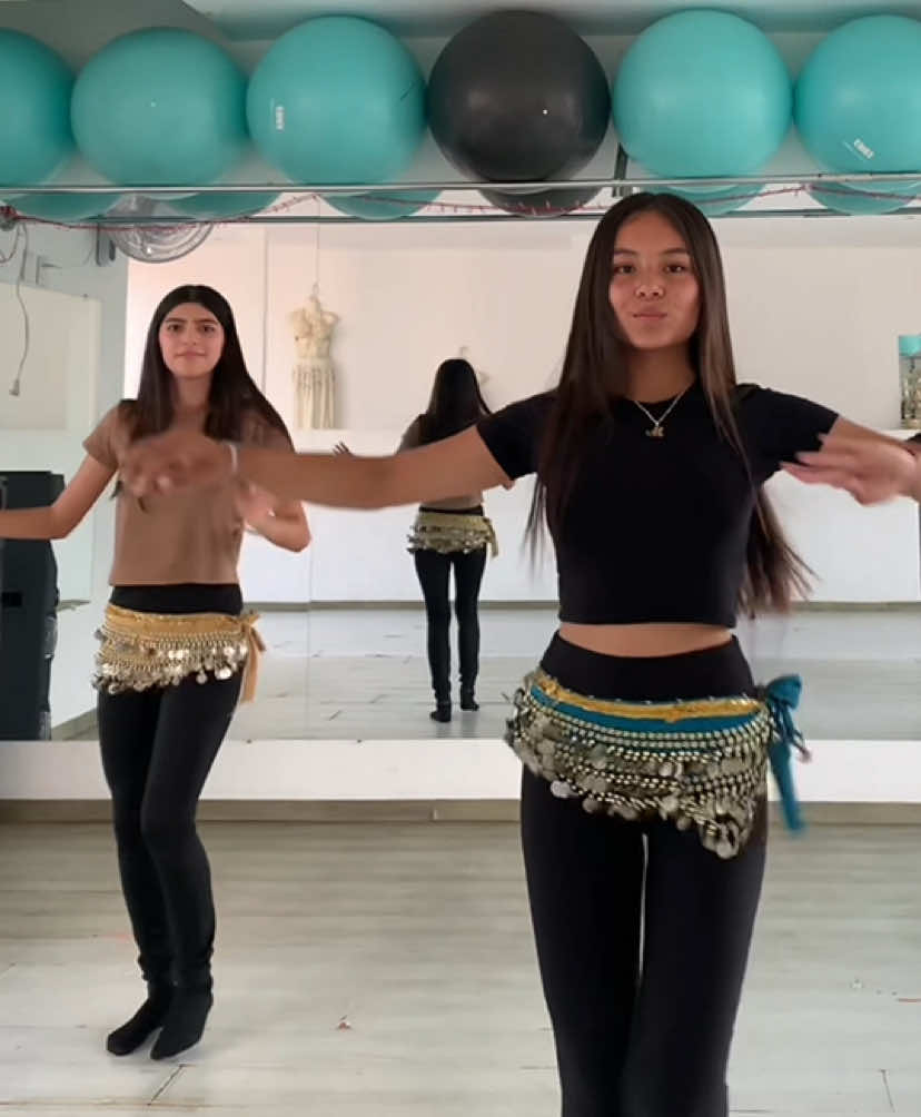 @Academia anyelu dance center