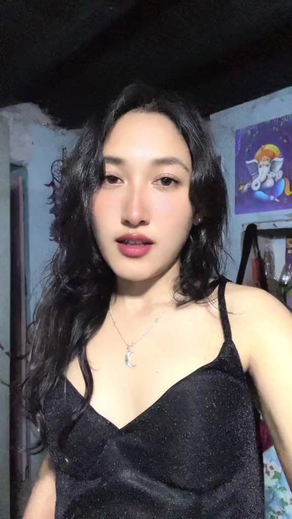 @🐼