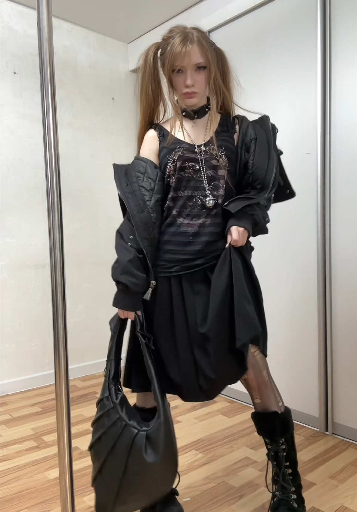 @naomi >⩊<
