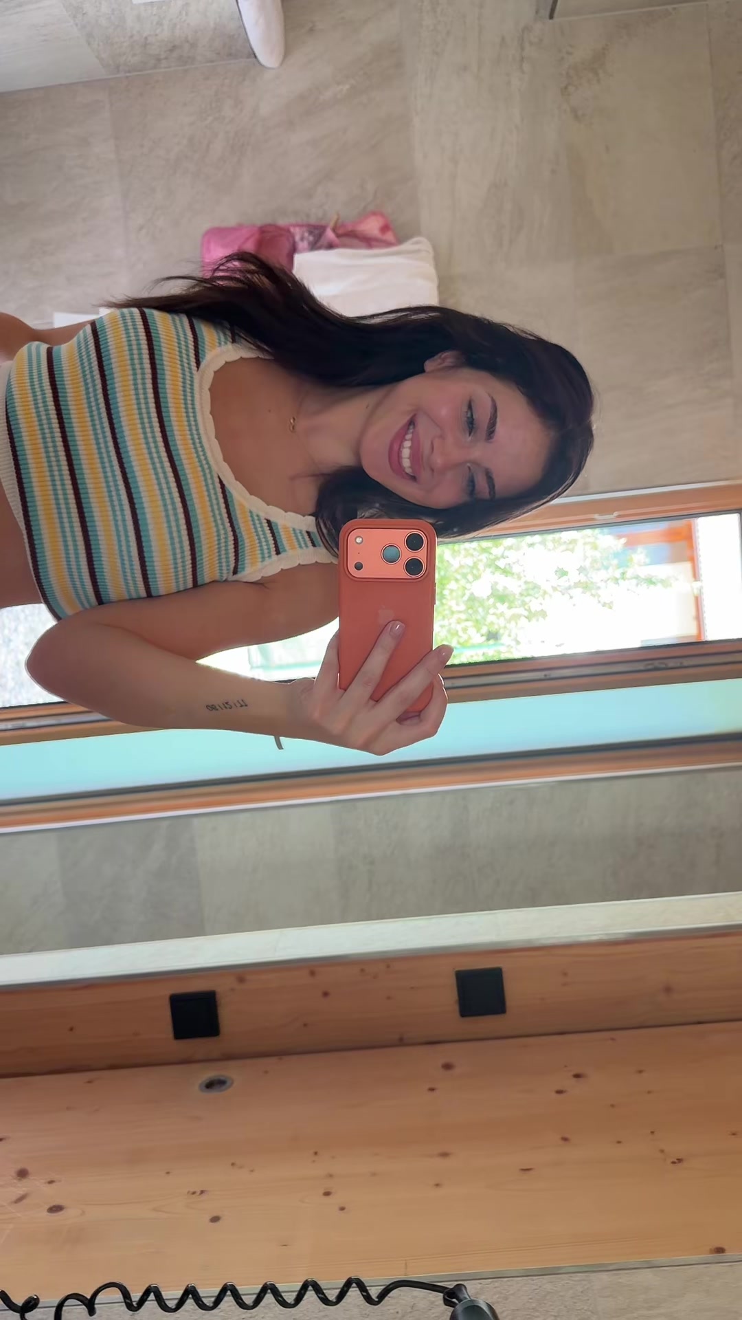 @𝑒