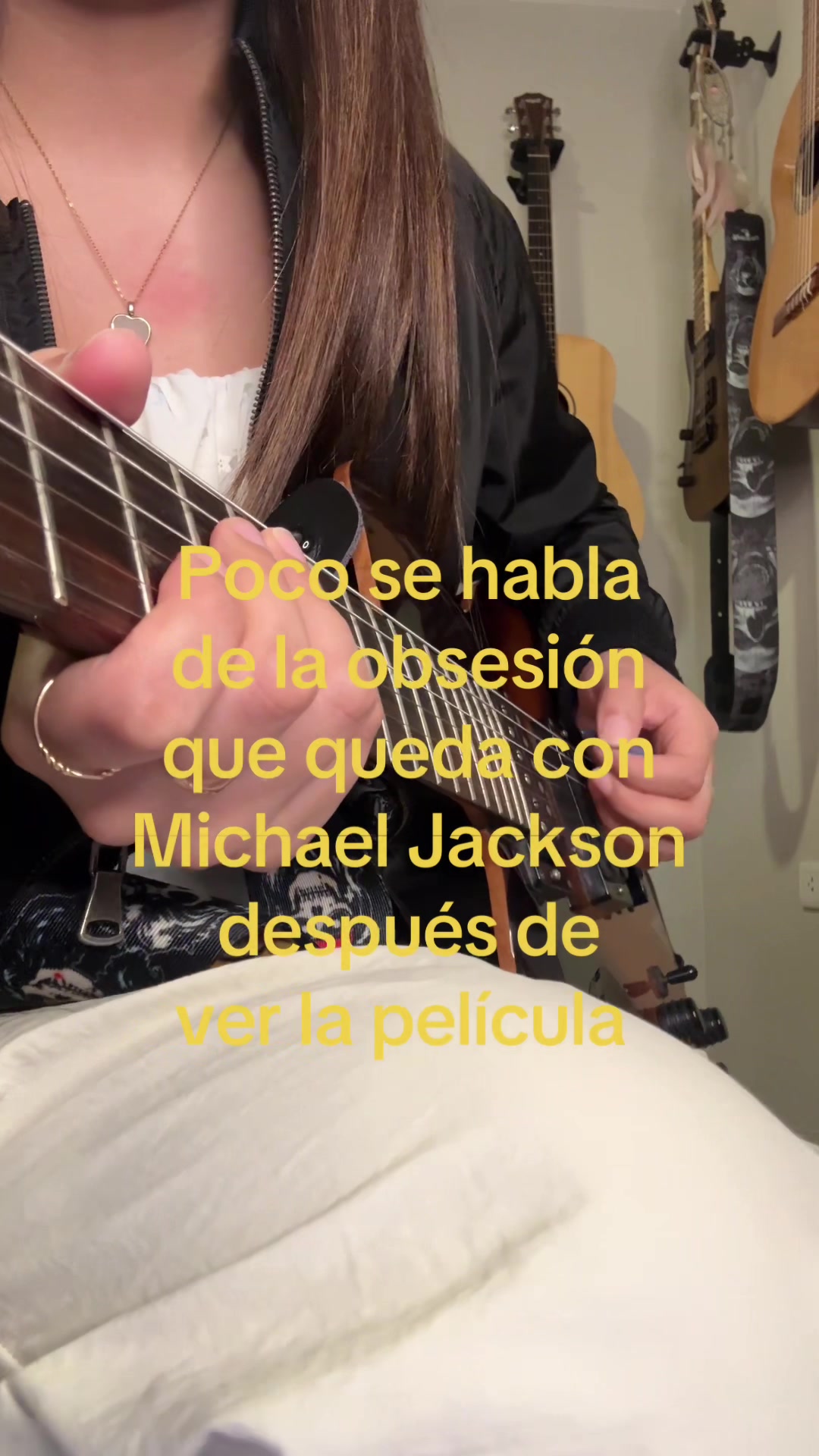 @Camila Alanis