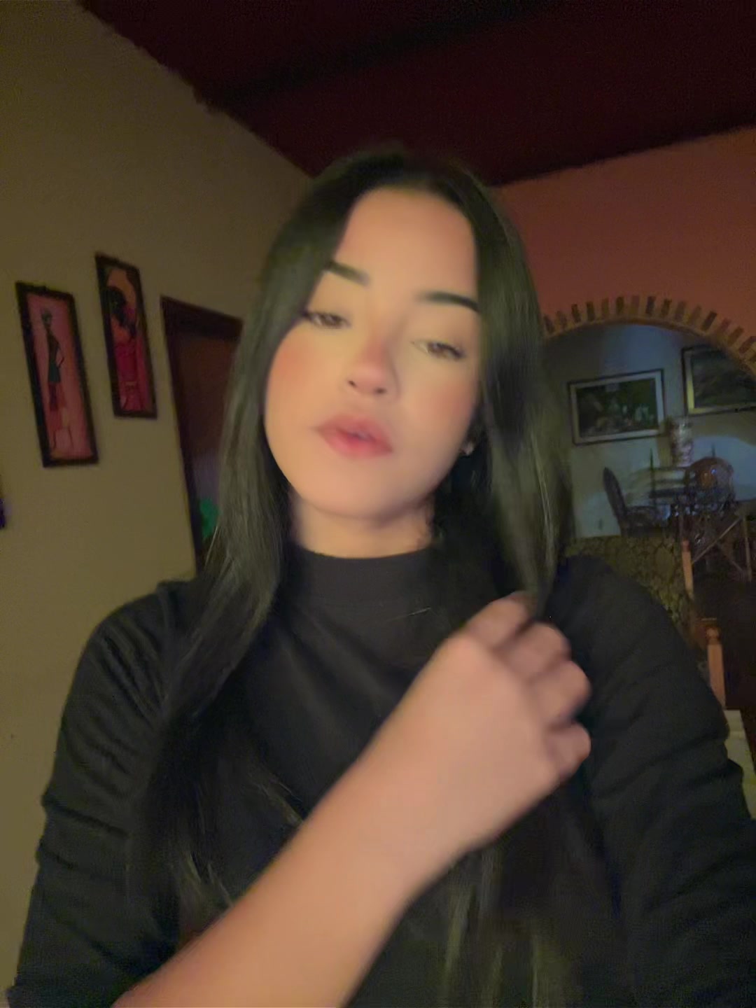 @Anii🖤
