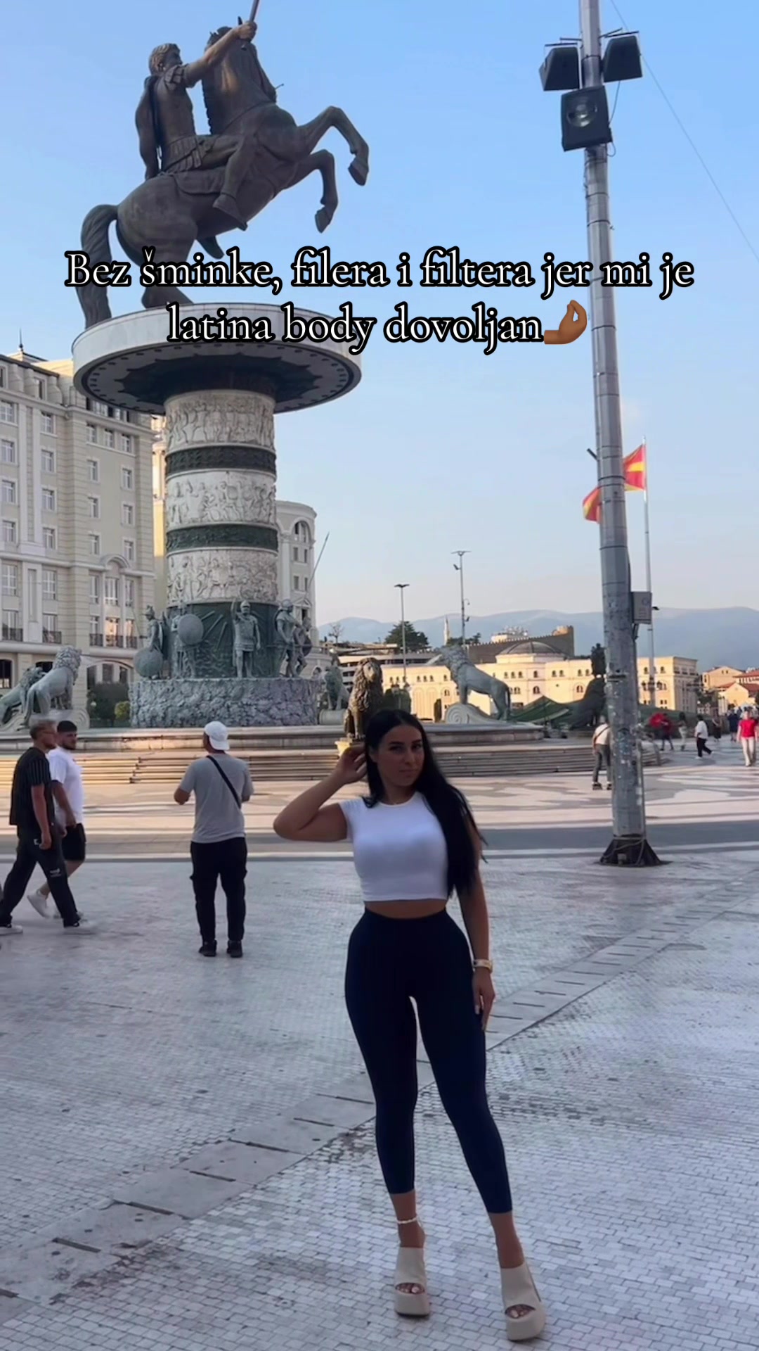 @L A R A
