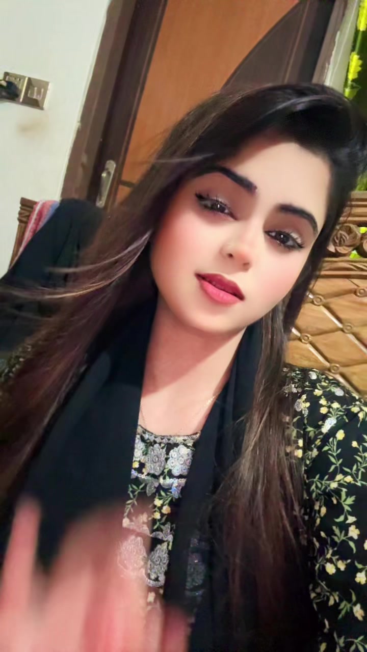 @মিস গোলাপি