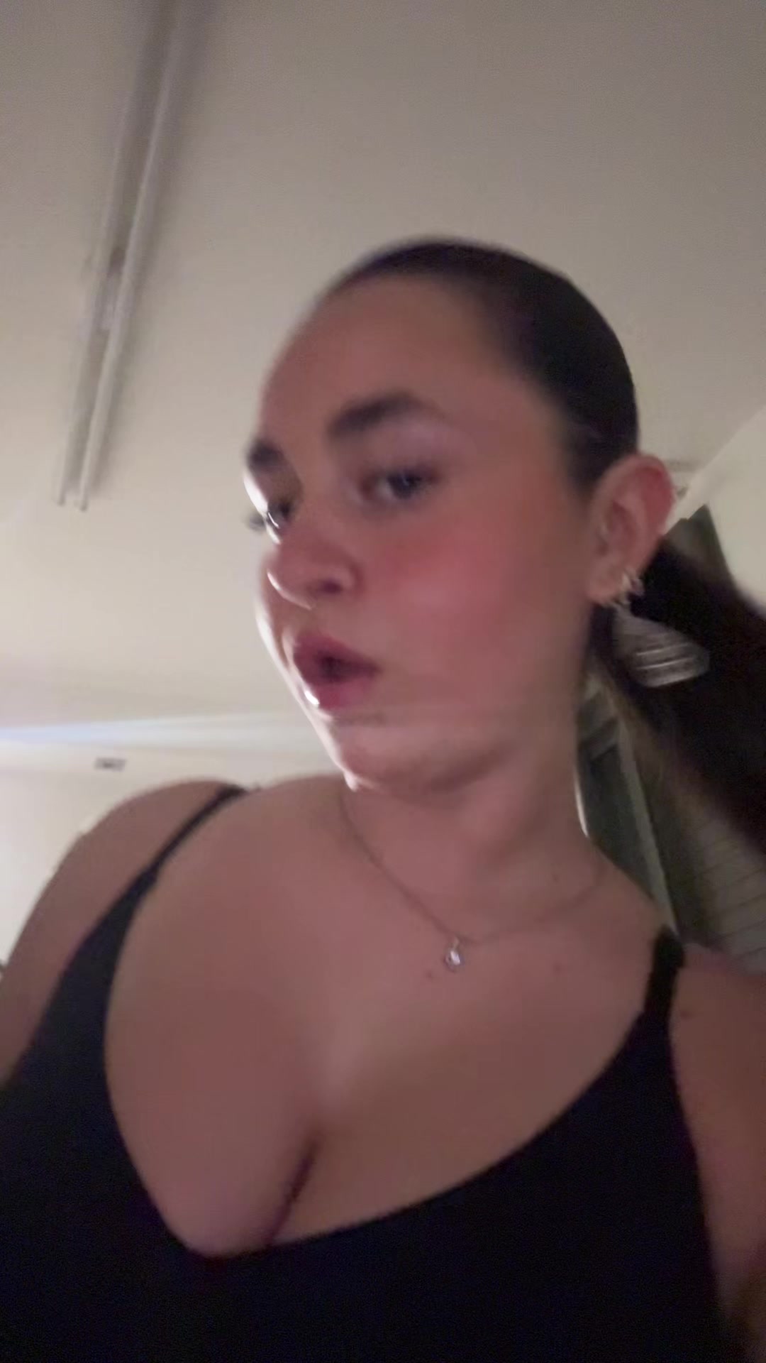 @Yaliii