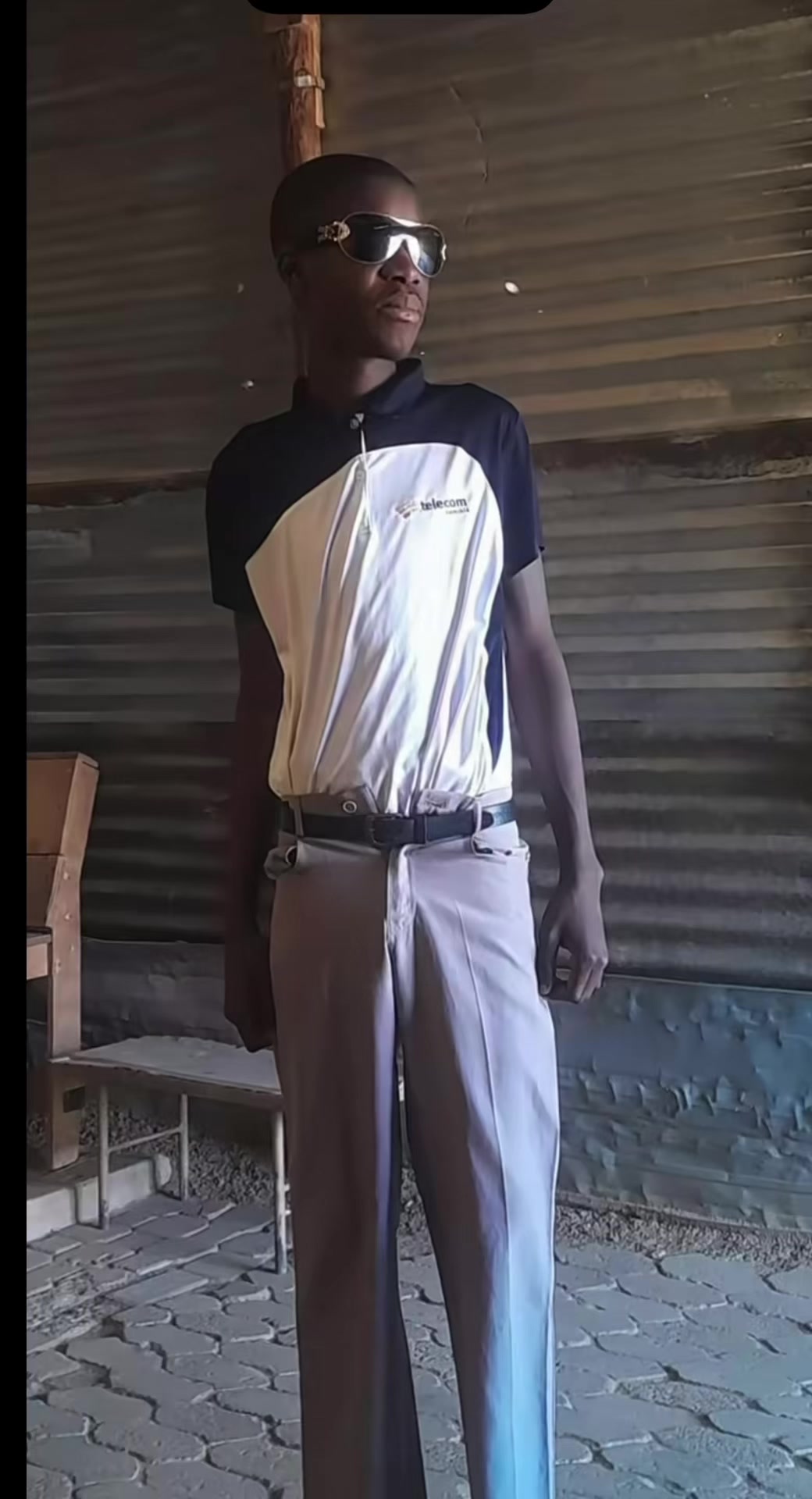 @JeyOne