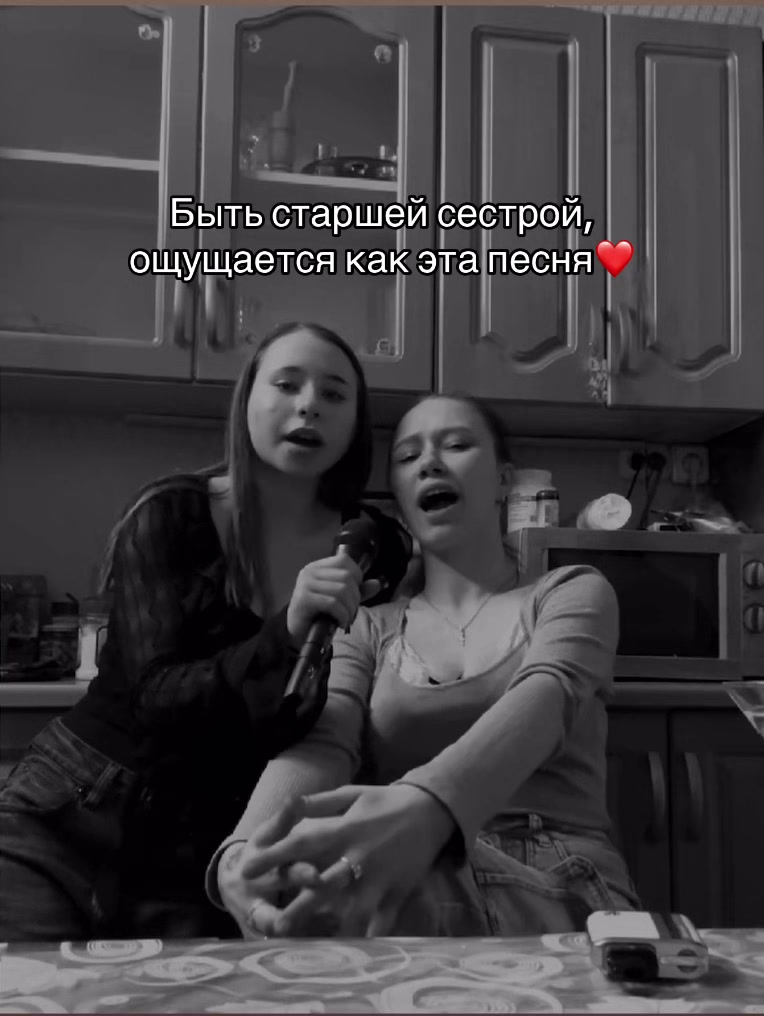 @Анюта я🦋