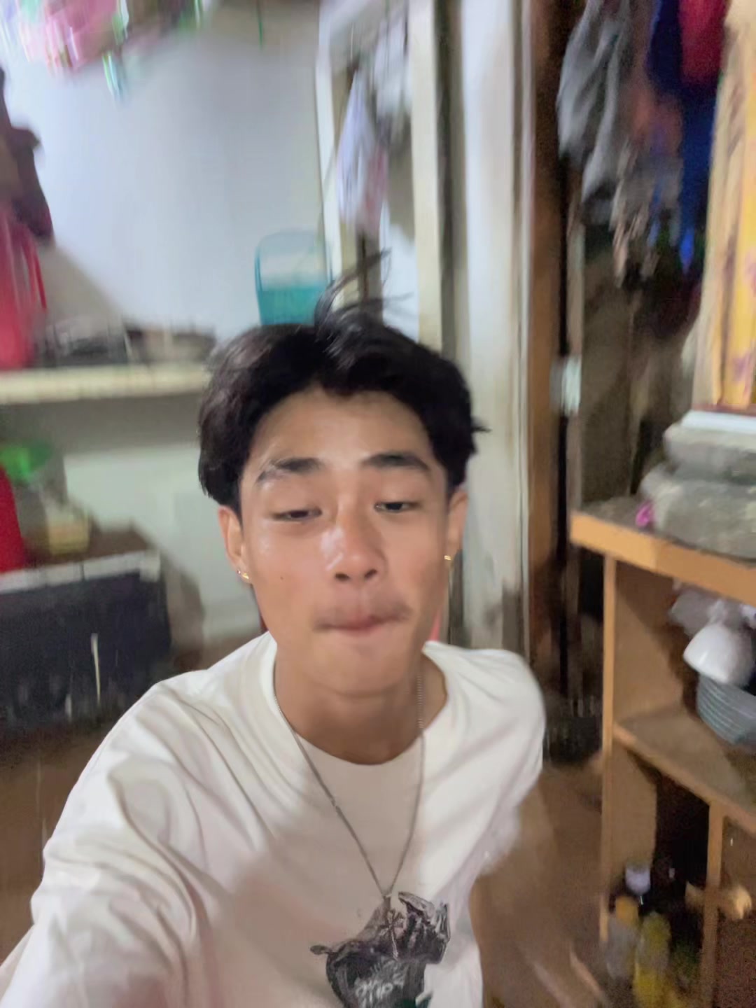 @🗣️မောင်ဟိန်း...