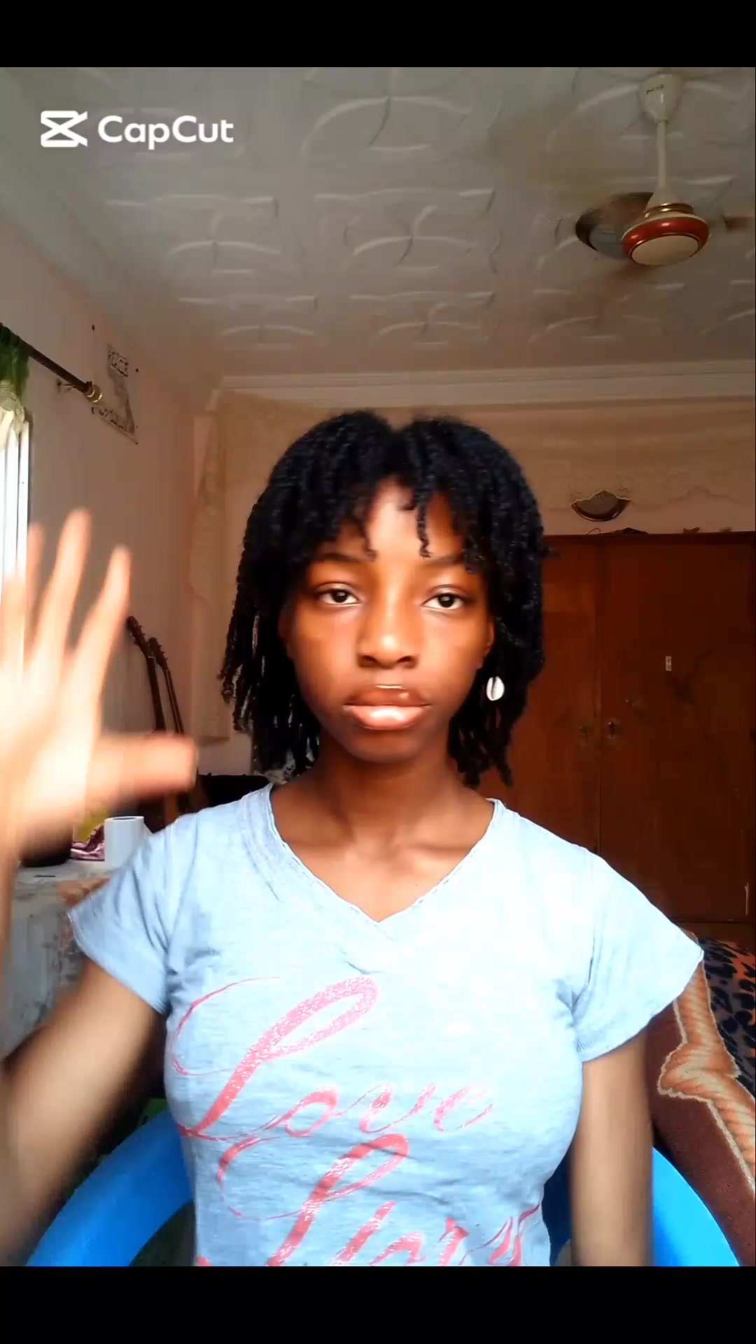 @Esther_core***🌸