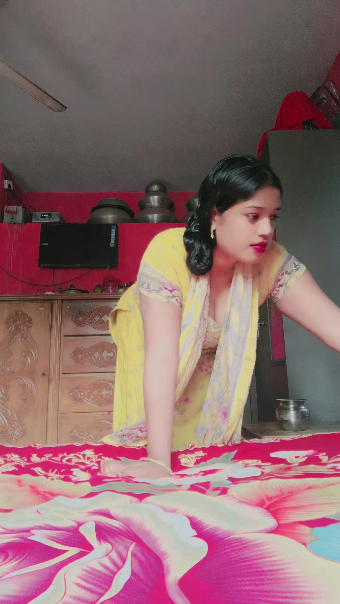 @মিস কবিতা আক্তার