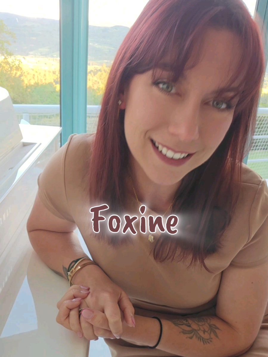 @Foxine Music 🦊🎹