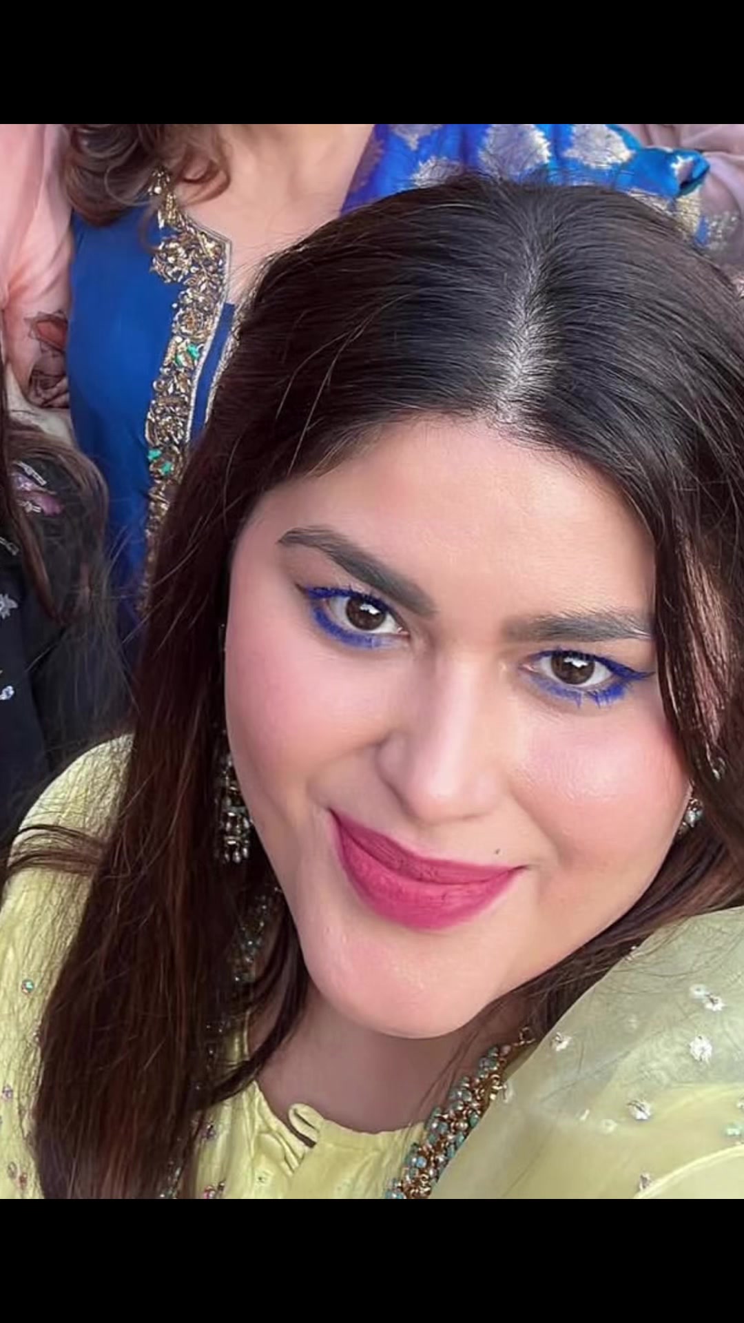 @Zara Khan