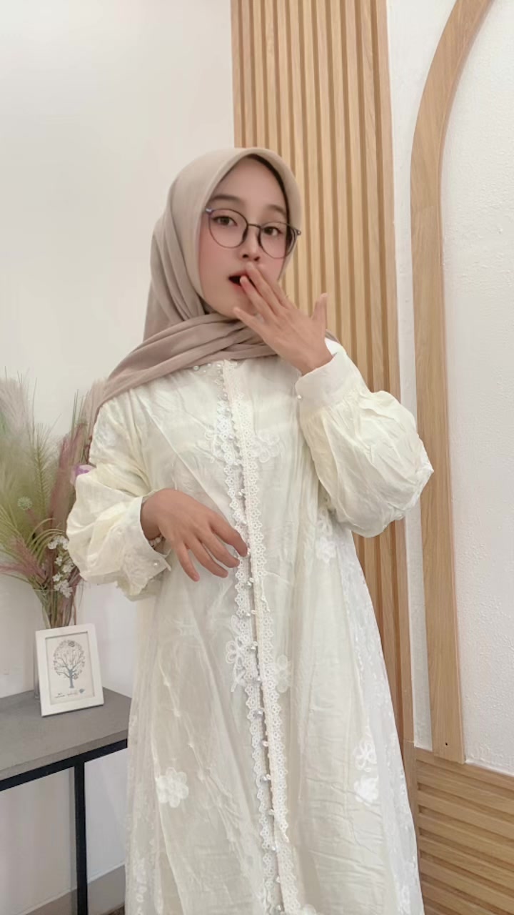 @naeella.id
