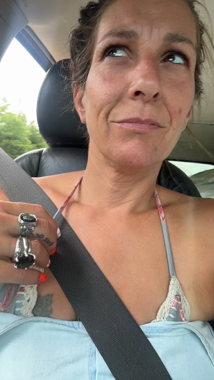 @BobbiDeede
