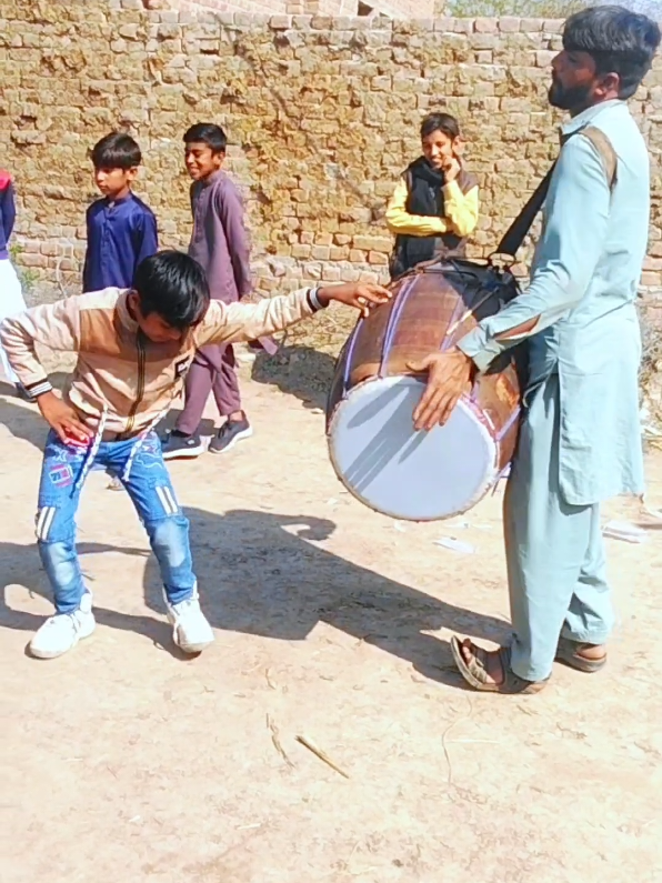 @Dhol De Rang