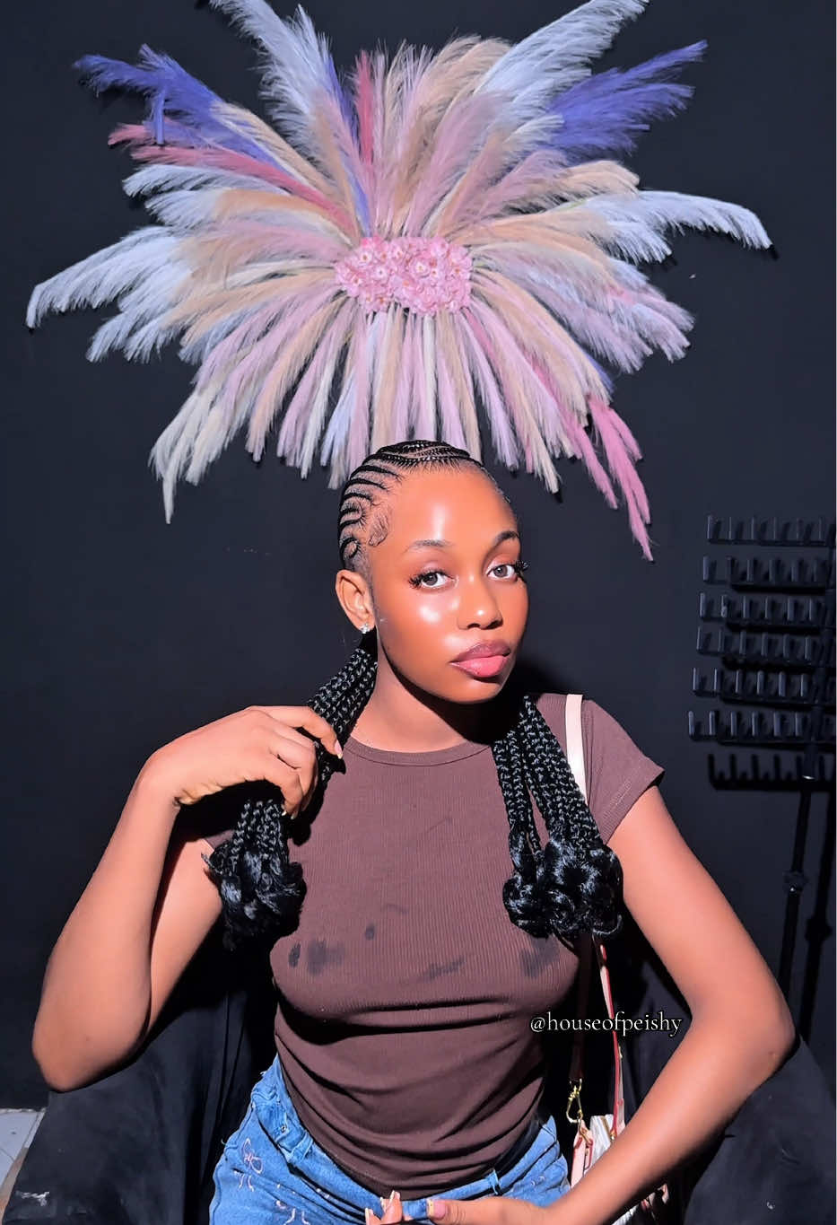 @BADDEST HAIRSTYLIST IN AGBOR