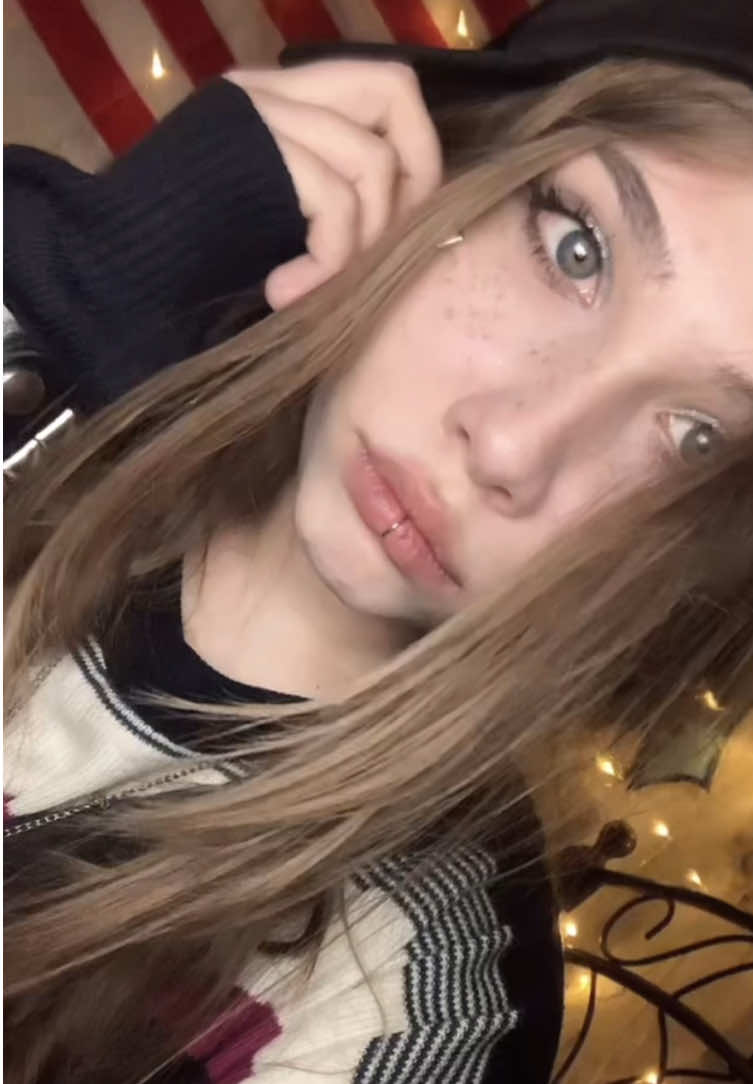 @kasHIINAA😵💫