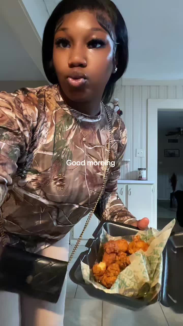@😌
