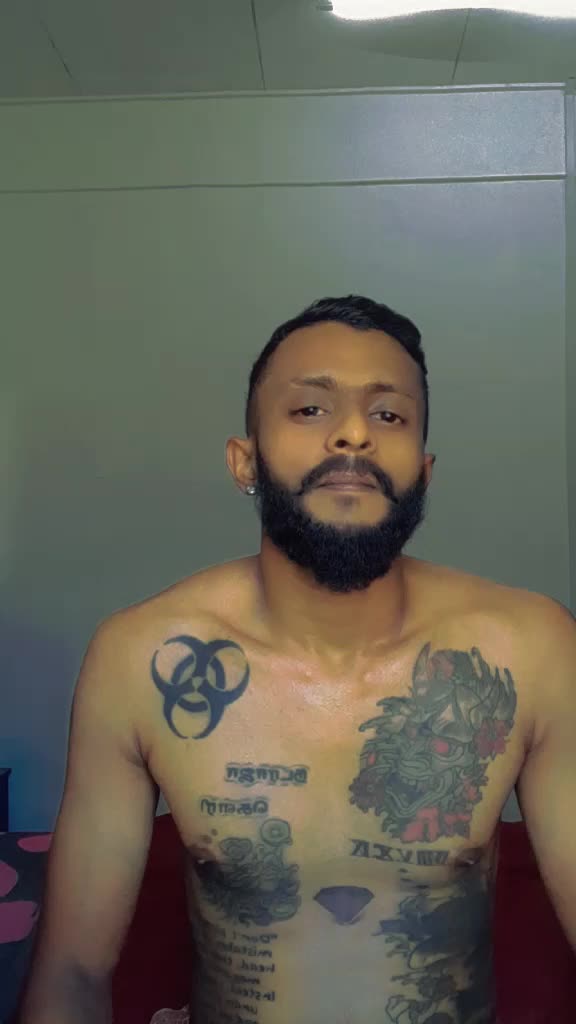 @KUMARESAN 📌🧿
