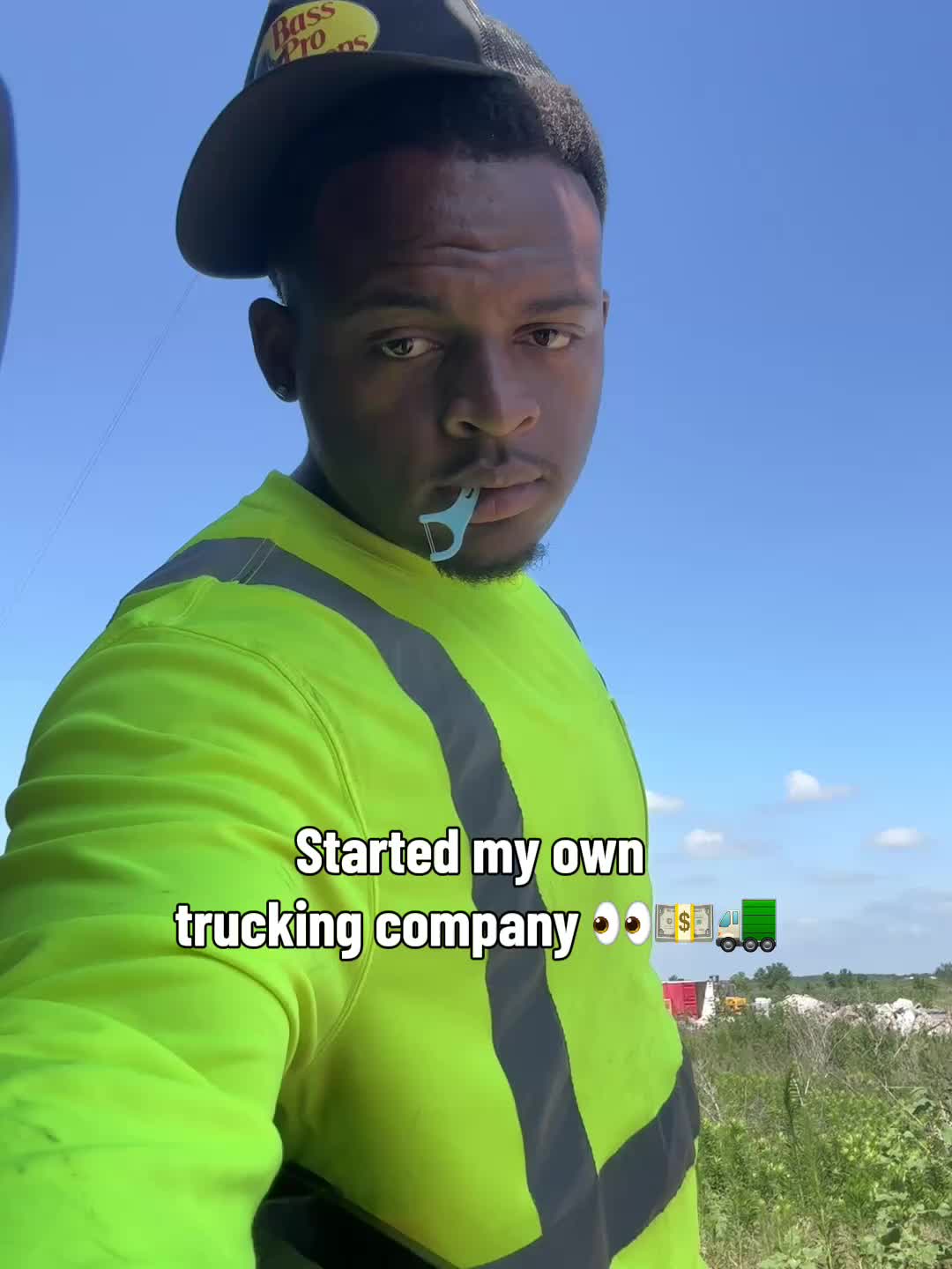 @Tee