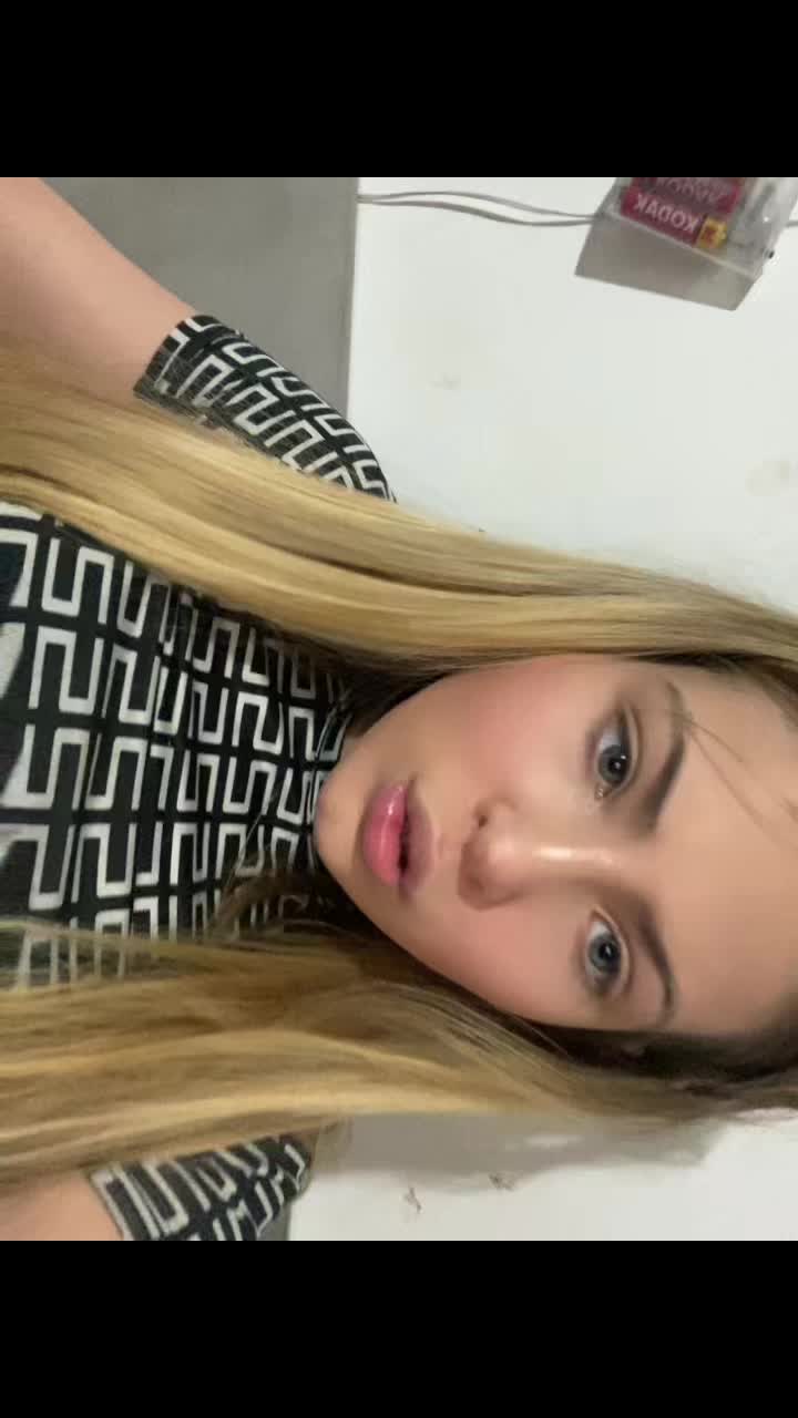 @𝚏 𝚛 𝚊 𝚗 𝚔 𝚒 𝚎 ꨄ