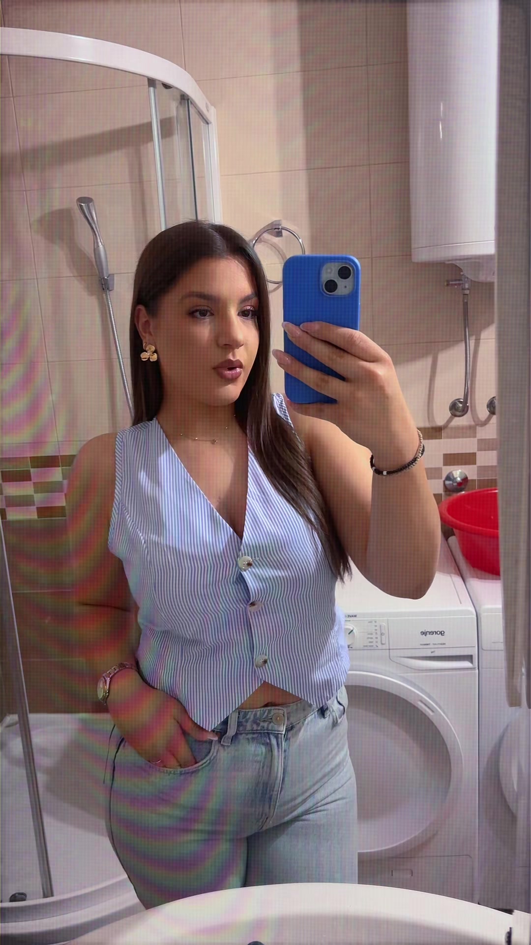 @Александра