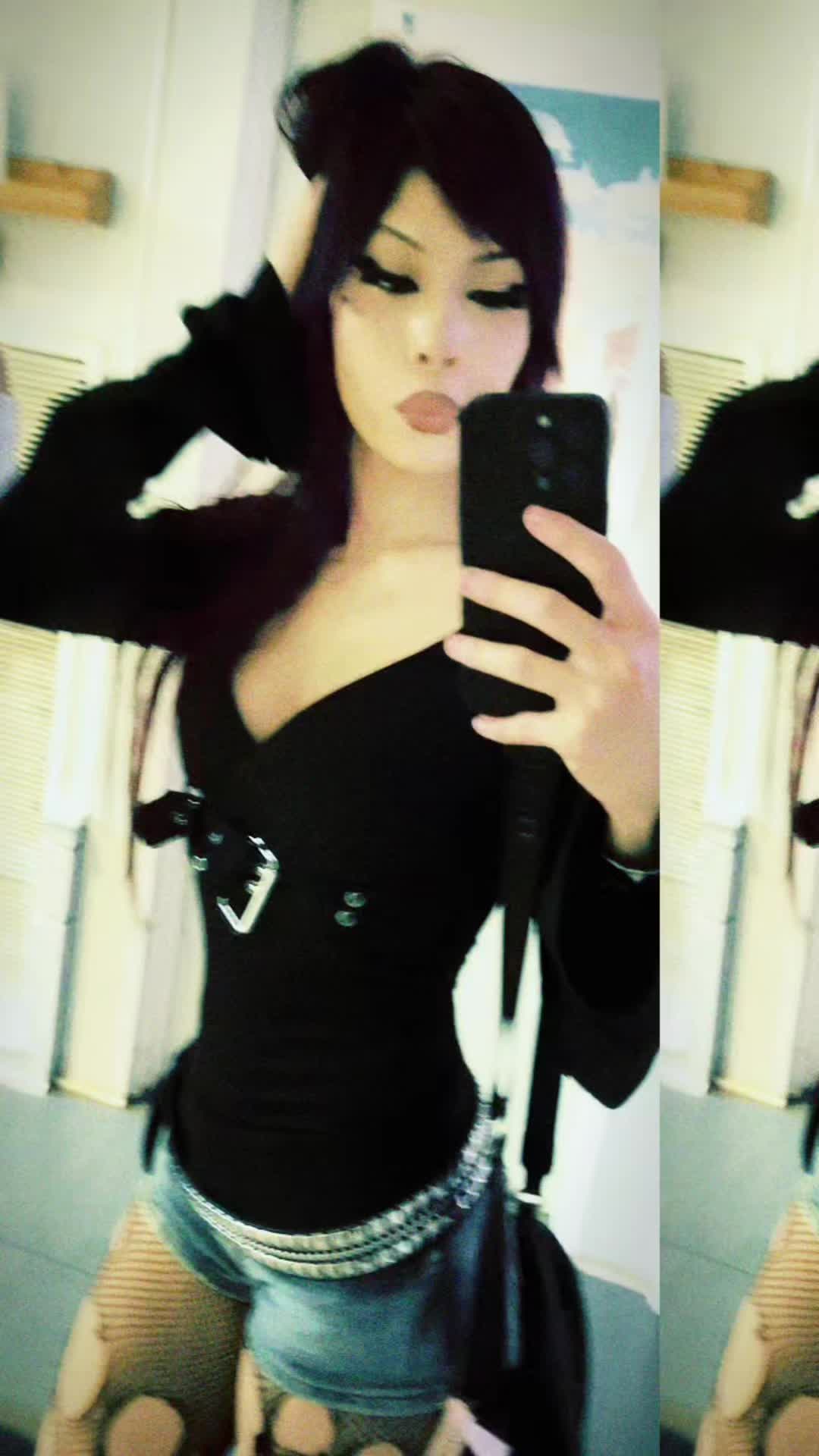 @2tennyuni