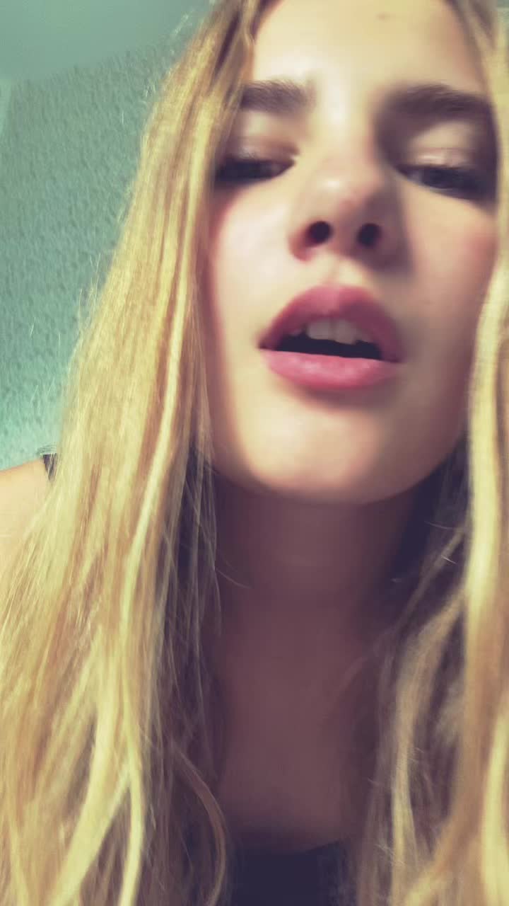 @lillyöö 🖤🤍💙