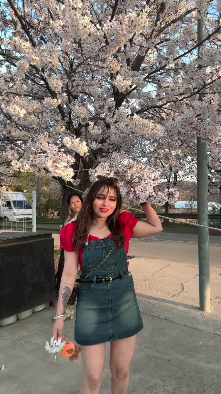 @Jyoti bista 🇳🇵🇰🇷