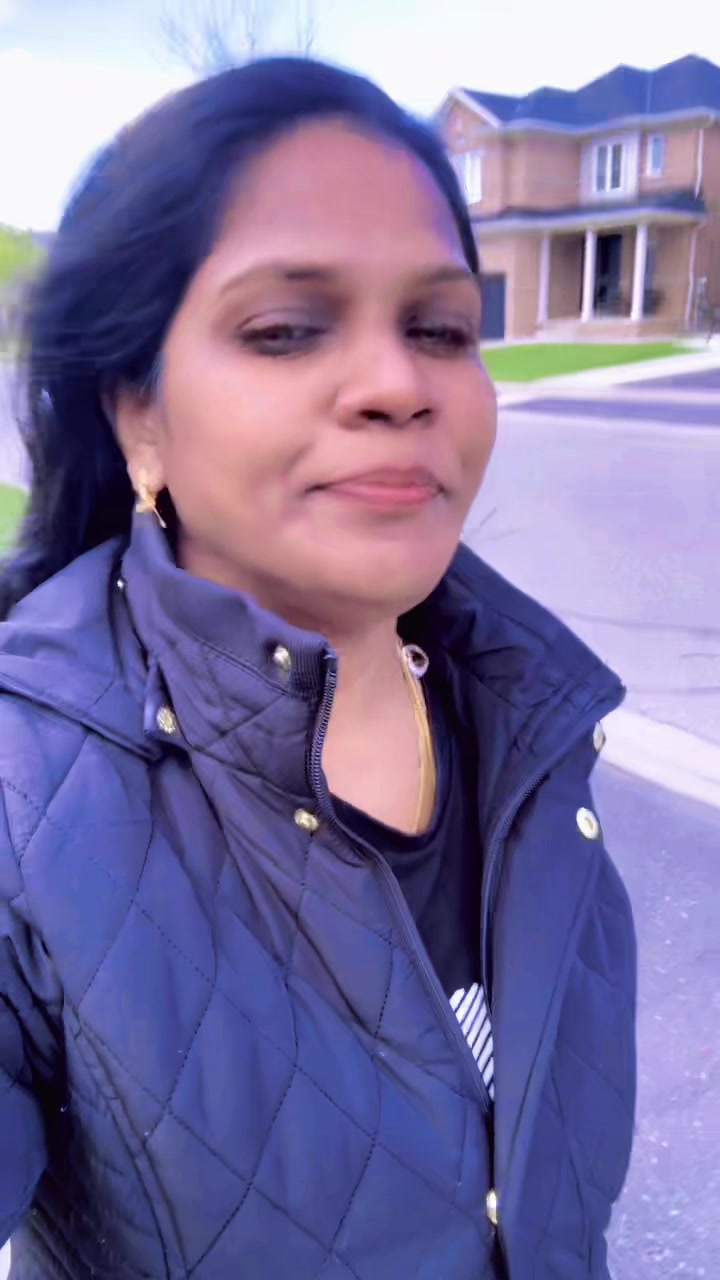 @GaYaThRI❤️ MaNiKAnDaN ❤️🇨🇦☃️