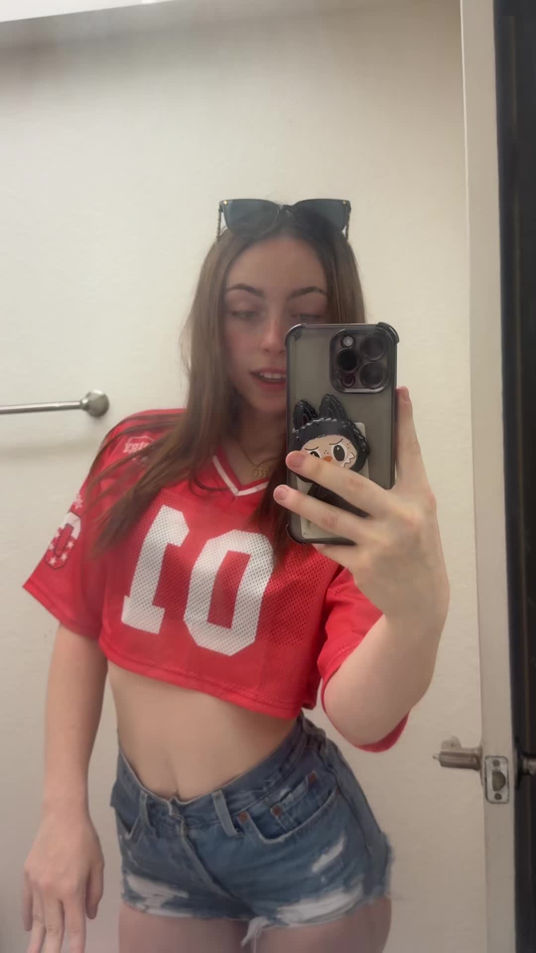 @<3