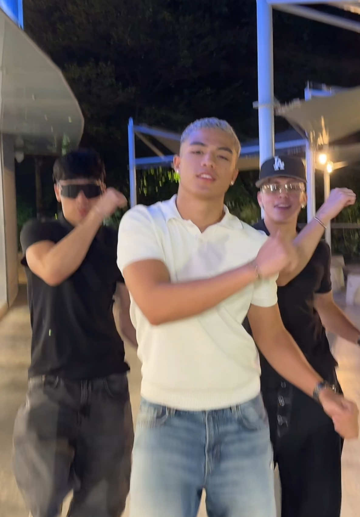 @𝐇𝐮𝐠𝐨 🦦