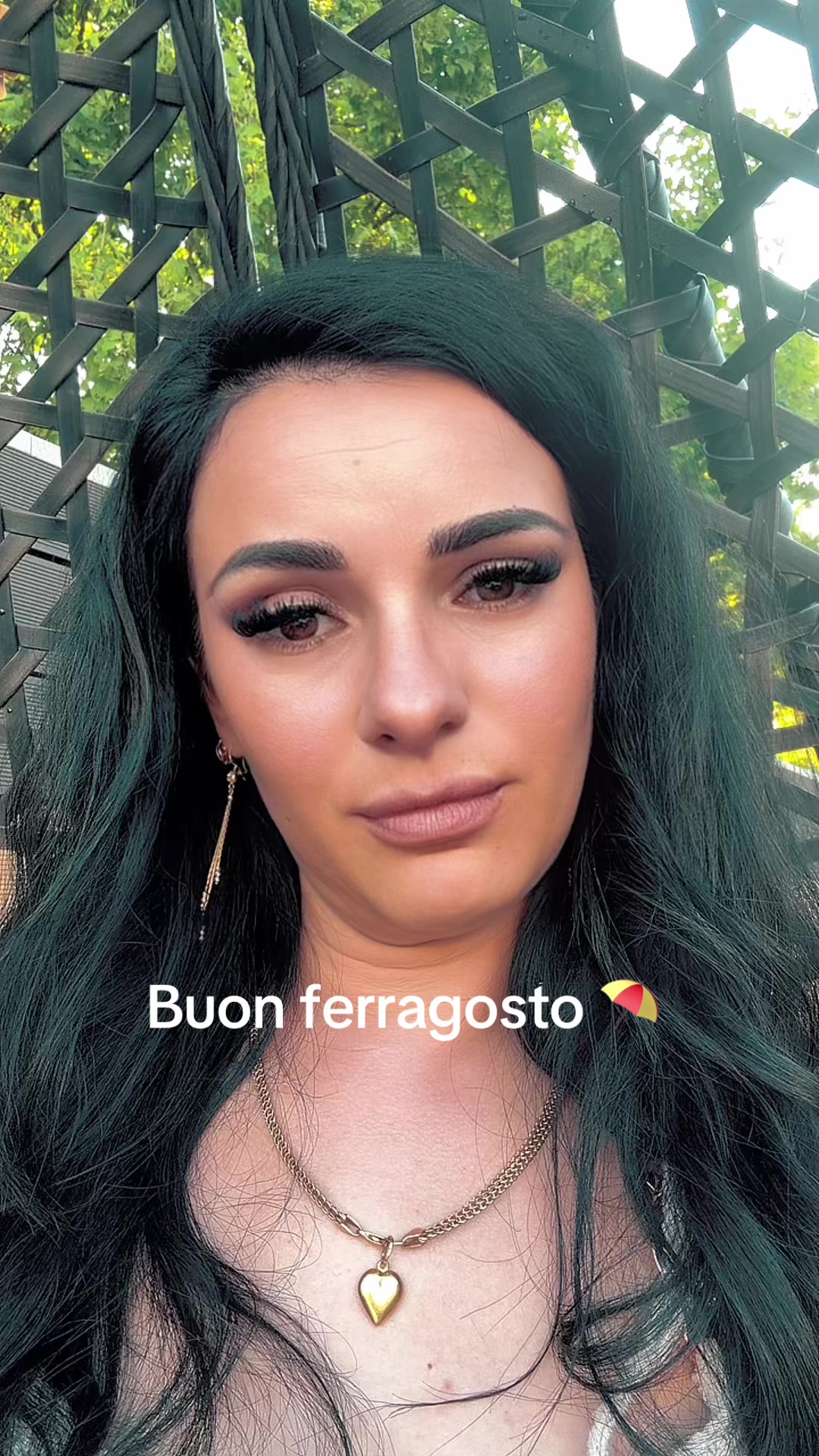 @Anysia