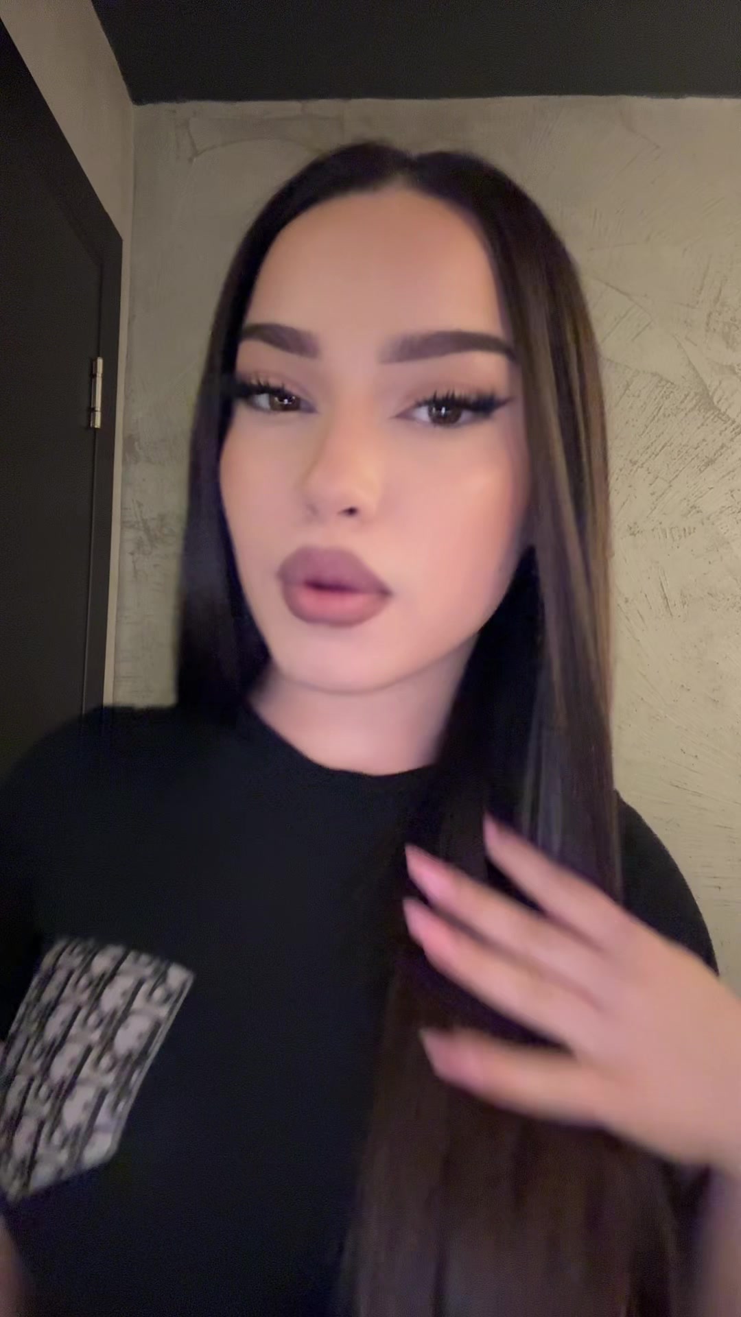 @kamilaa