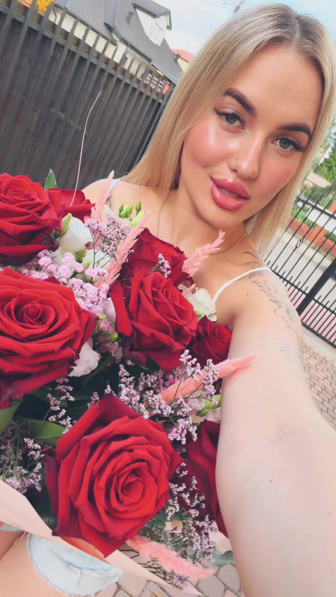 @BLONDY🕊️🤍