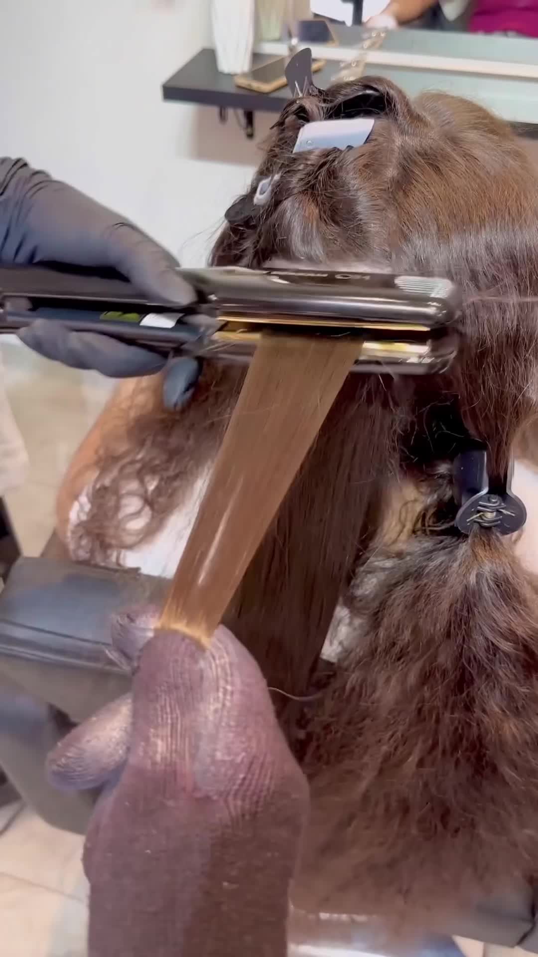 @GlossyGlowHair