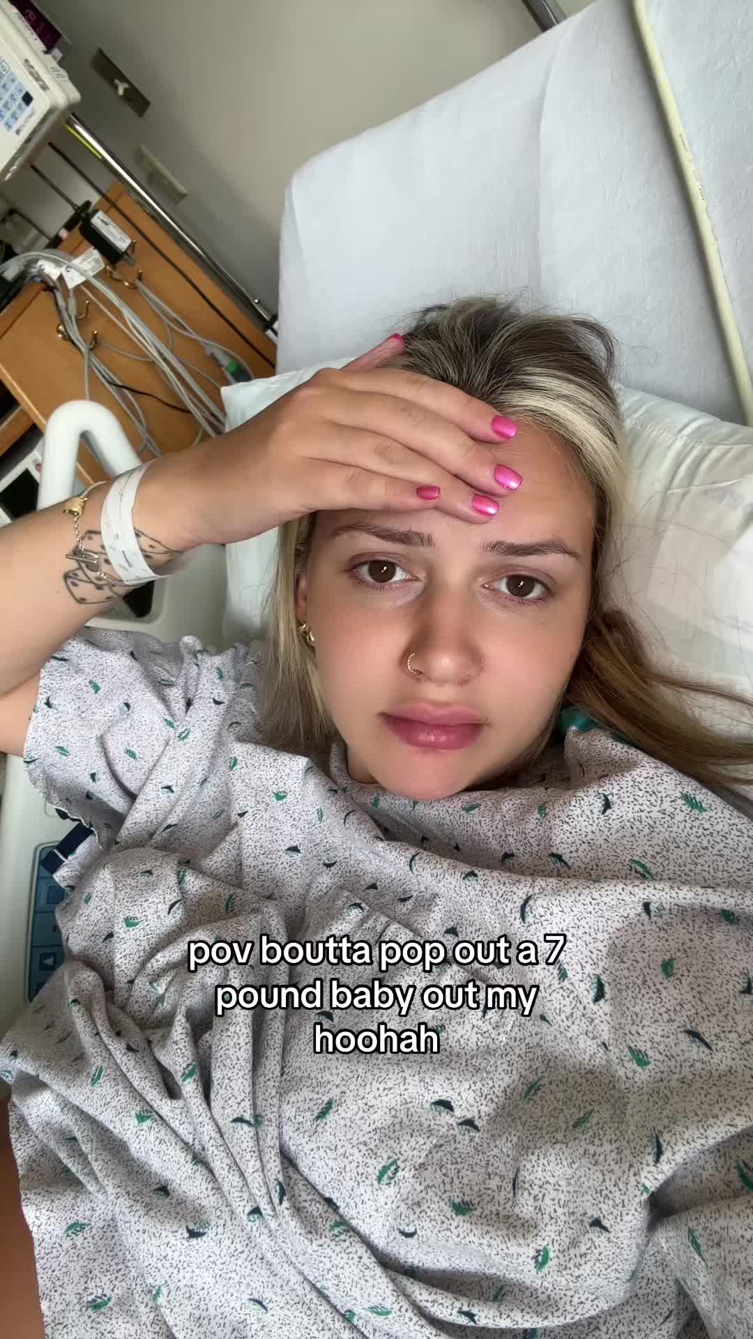 @juju | girl mom to millie🌸