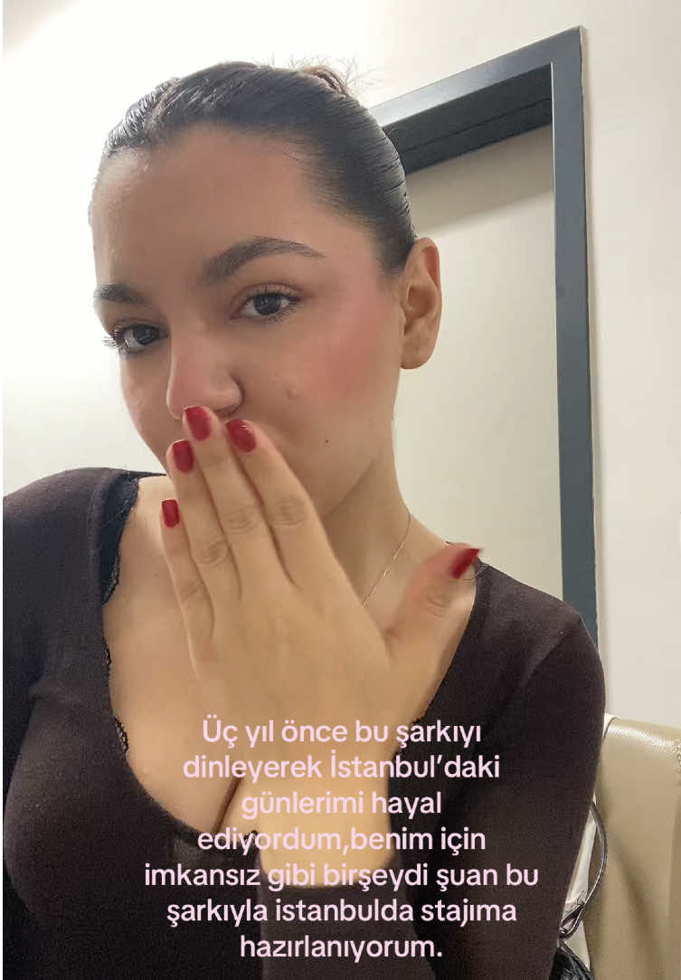 @Adoş🪩🍒