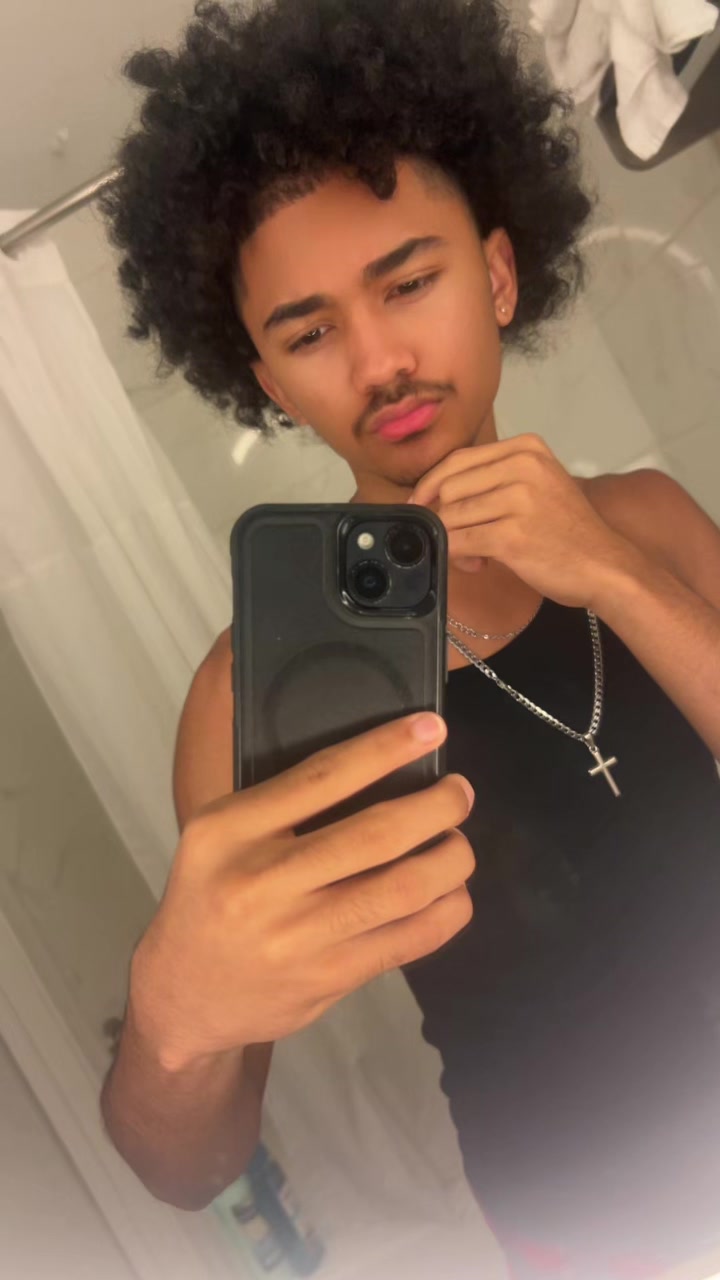 @ZxyFrmU2Me