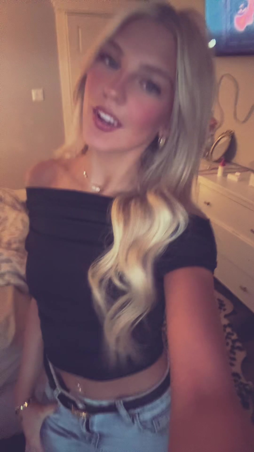 @lizzyyy