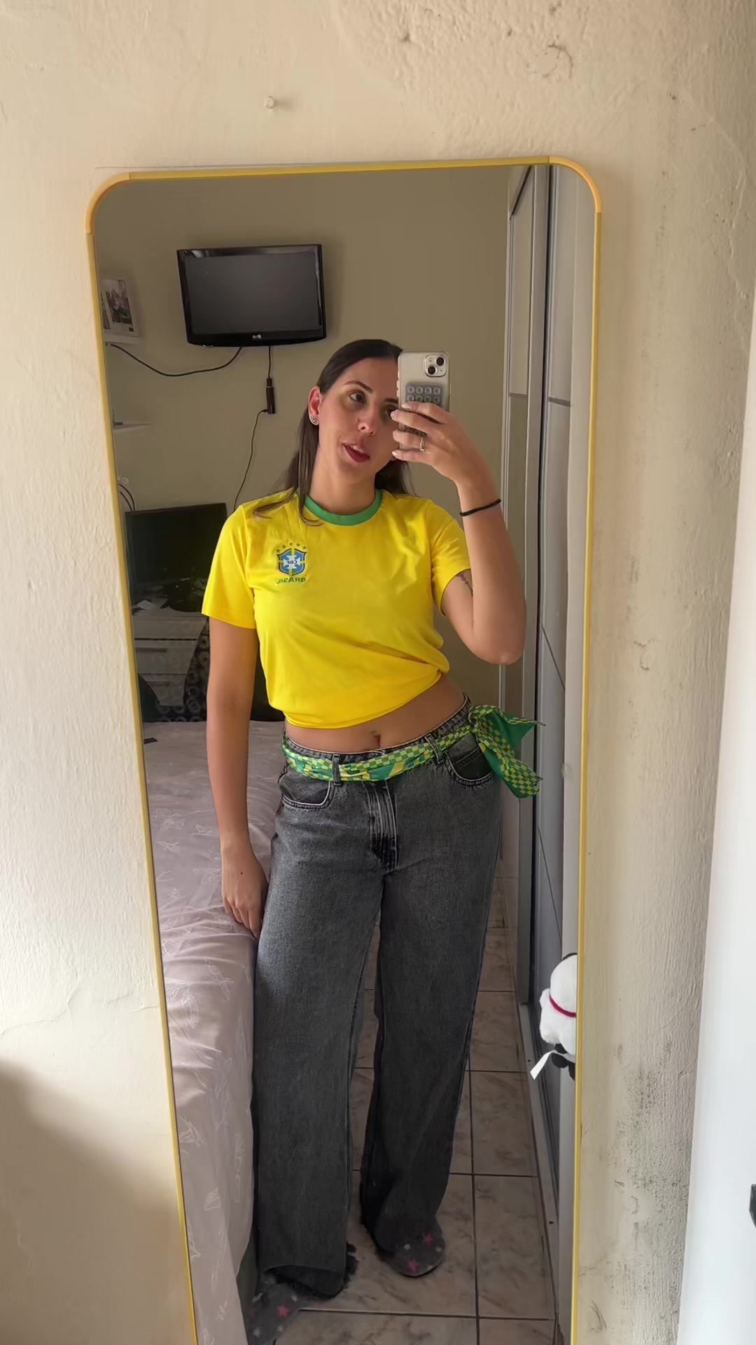 @fefê ·͜·