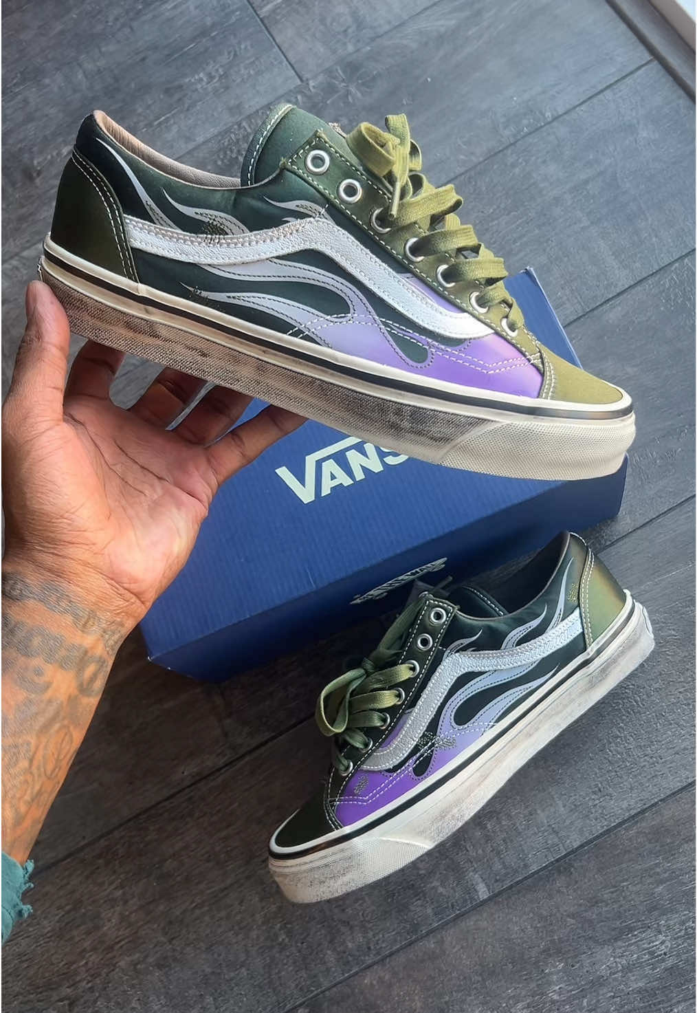 @Mr NEVER Wear The Same Shoes