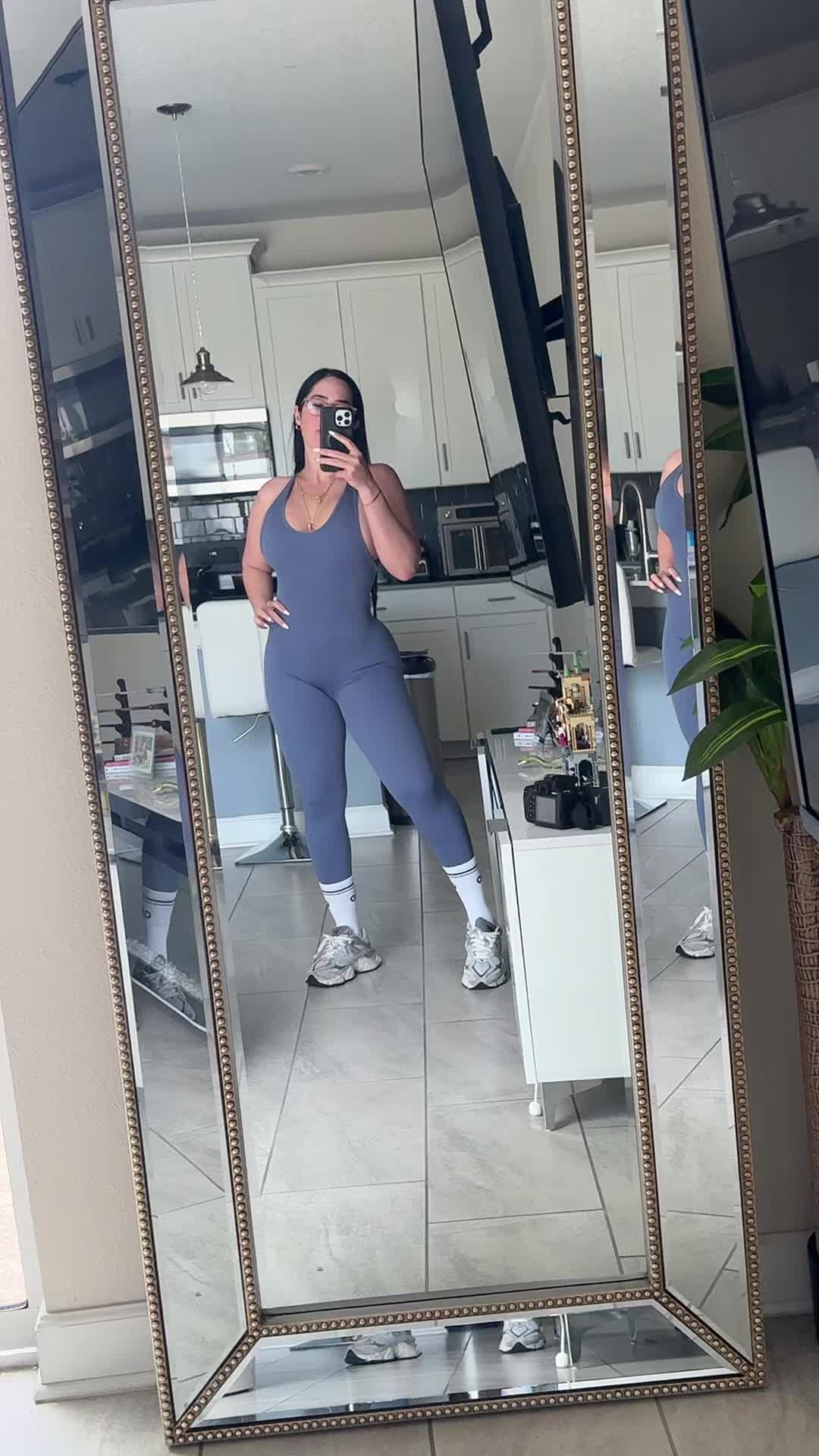 @Chikygarcia81
