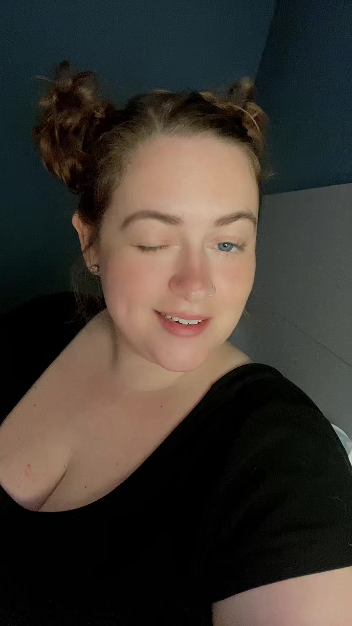 @Queen_Baddie🌈🌈😈😈