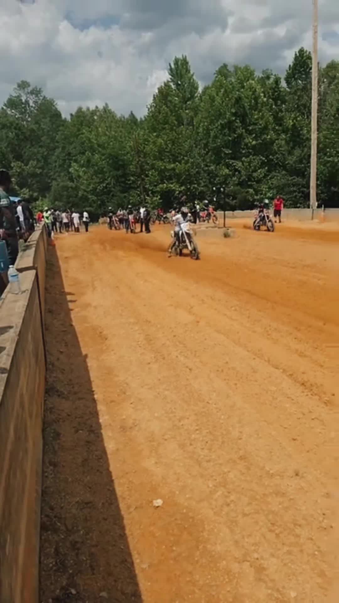 @Mr400